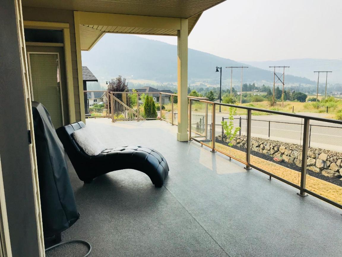 Vernon Home With True Okanagan Lifestyle Exterior foto
